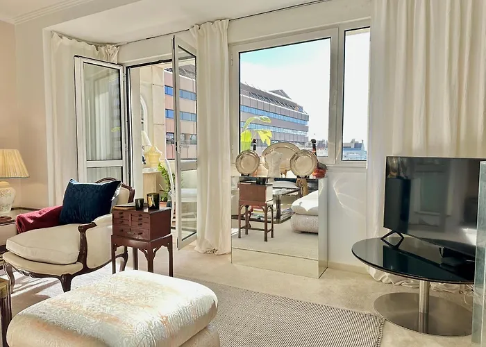 Golden Light Apartment