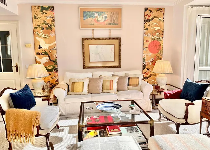 Golden Light Apartment